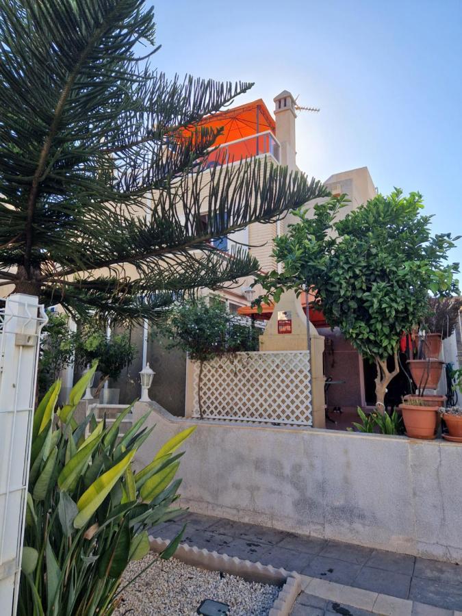 Magnifico Chalet Adosado En Torrevieja, Alicante. Ngoại thất bức ảnh