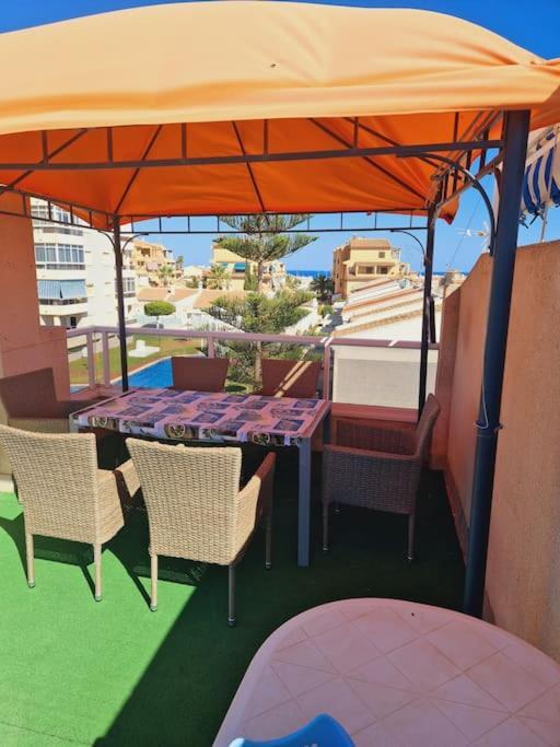 Magnifico Chalet Adosado En Torrevieja, Alicante. Ngoại thất bức ảnh